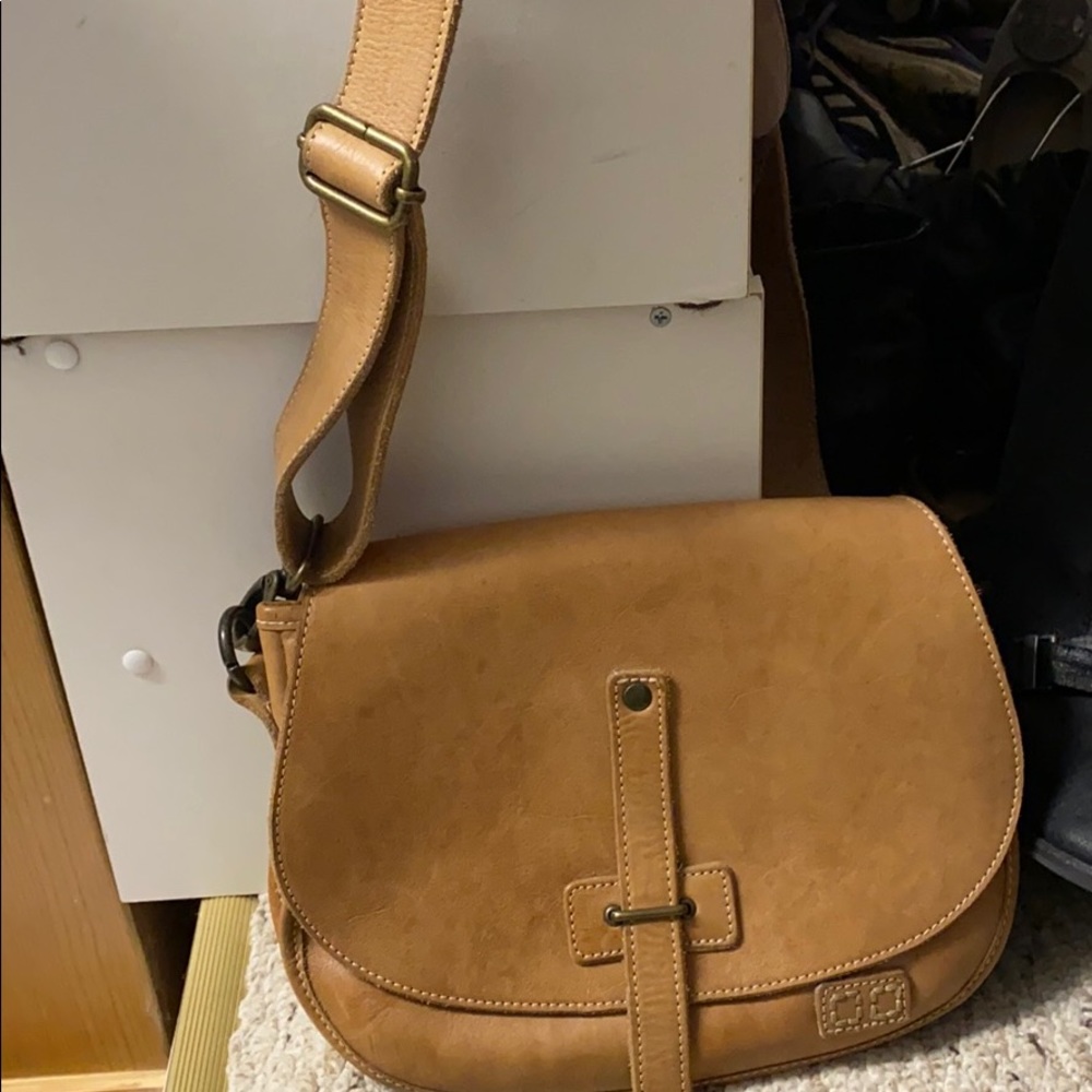 Bedstu crossbody tan leather bag